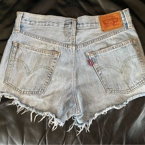 Levis Jean shorts